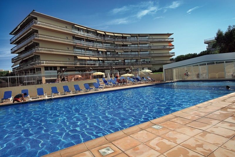 Residence Heliotel Marine Saint-Laurent-du-Var Exteriör bild